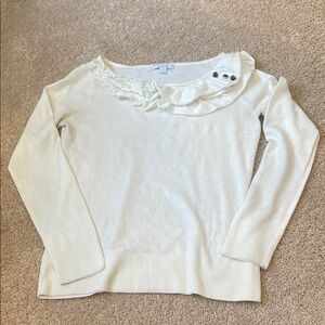 Elegant White Sweater ❄️